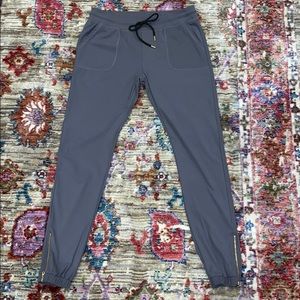 ZYIA Dark Gray Peak Zipper Jogger (Long) 31"